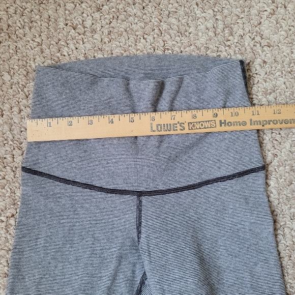 Lululemon leggings - Picture 5 of 7